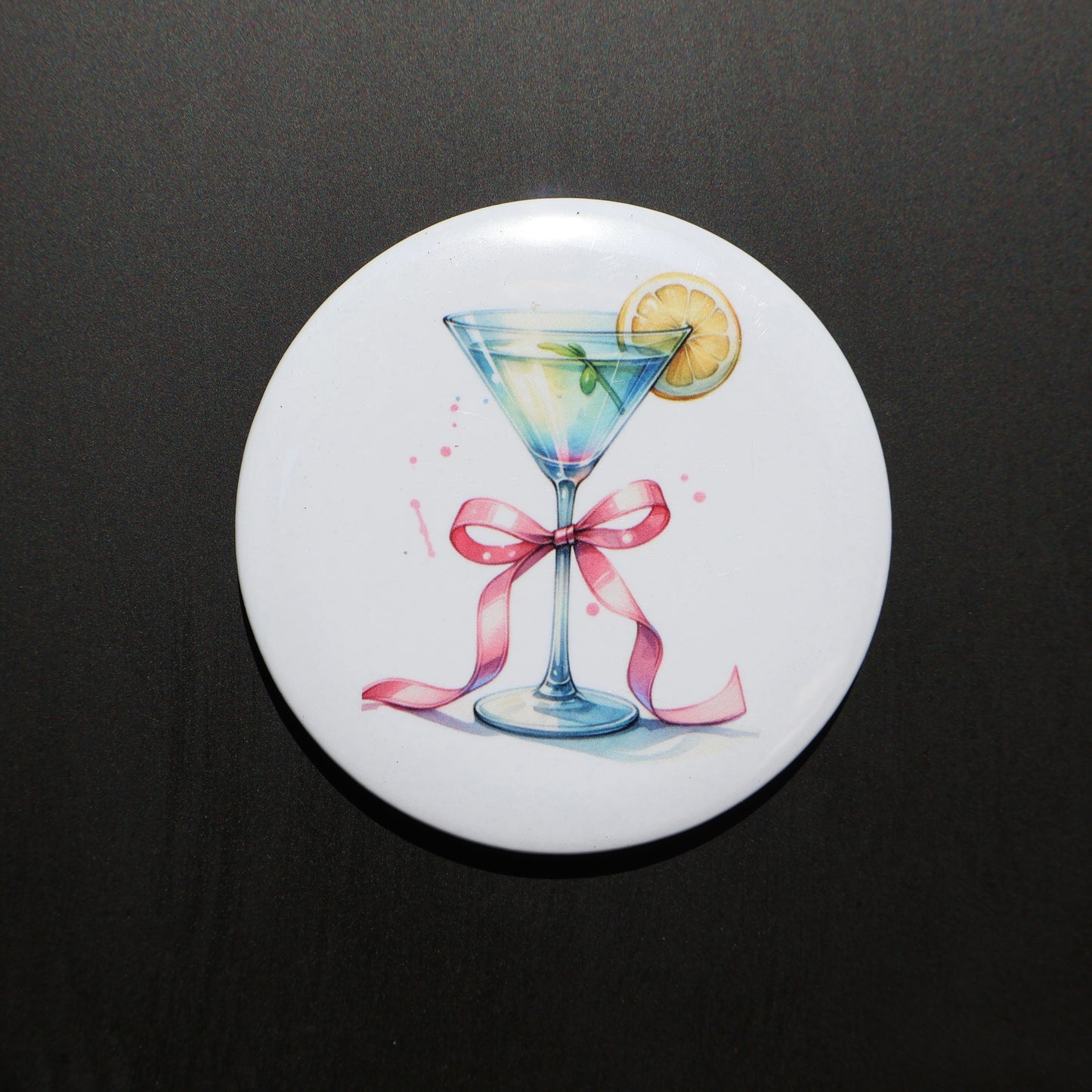 VODKA MARTINI LEMON TWIST - 2.25” ROUND MAGNET